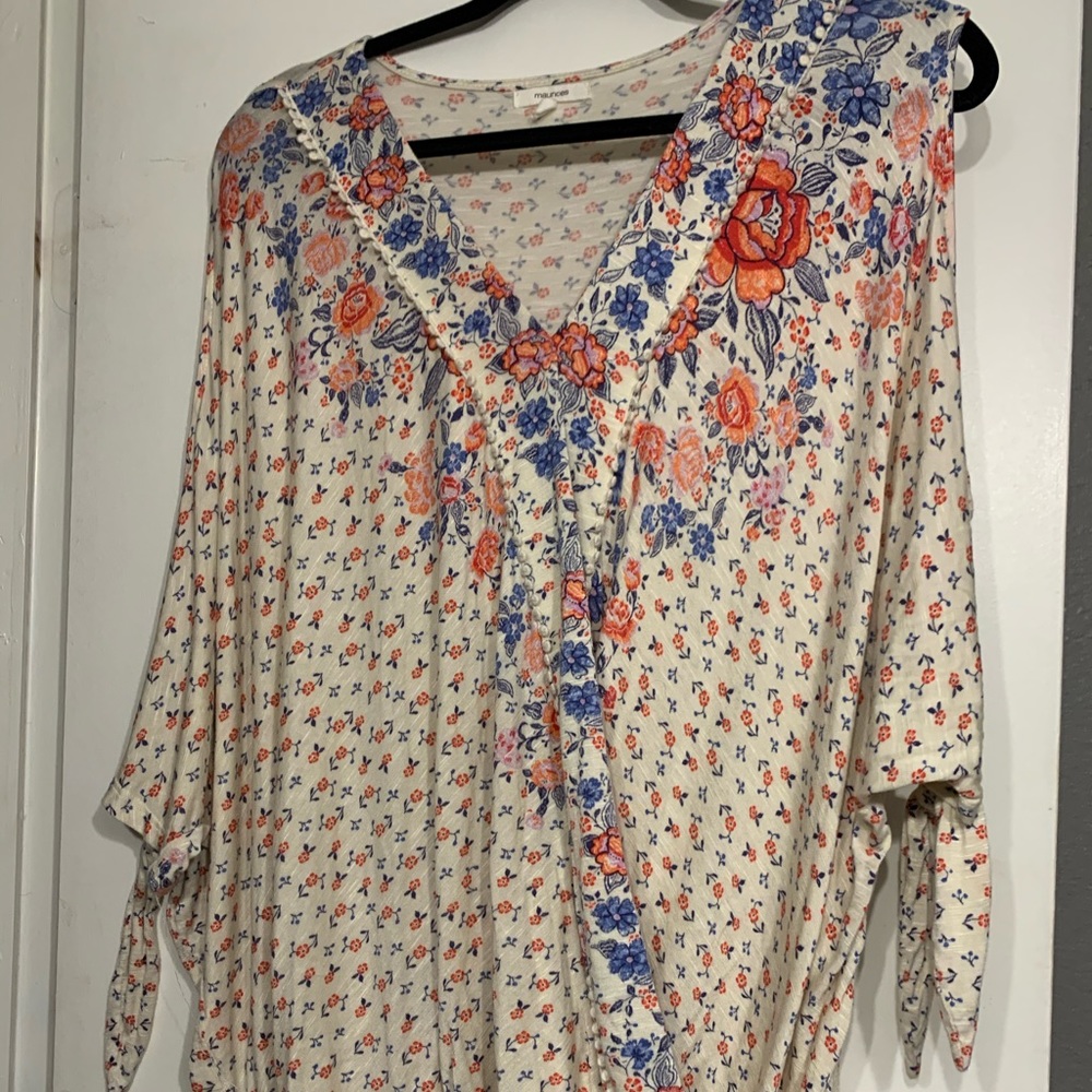 Open shoulder shirt